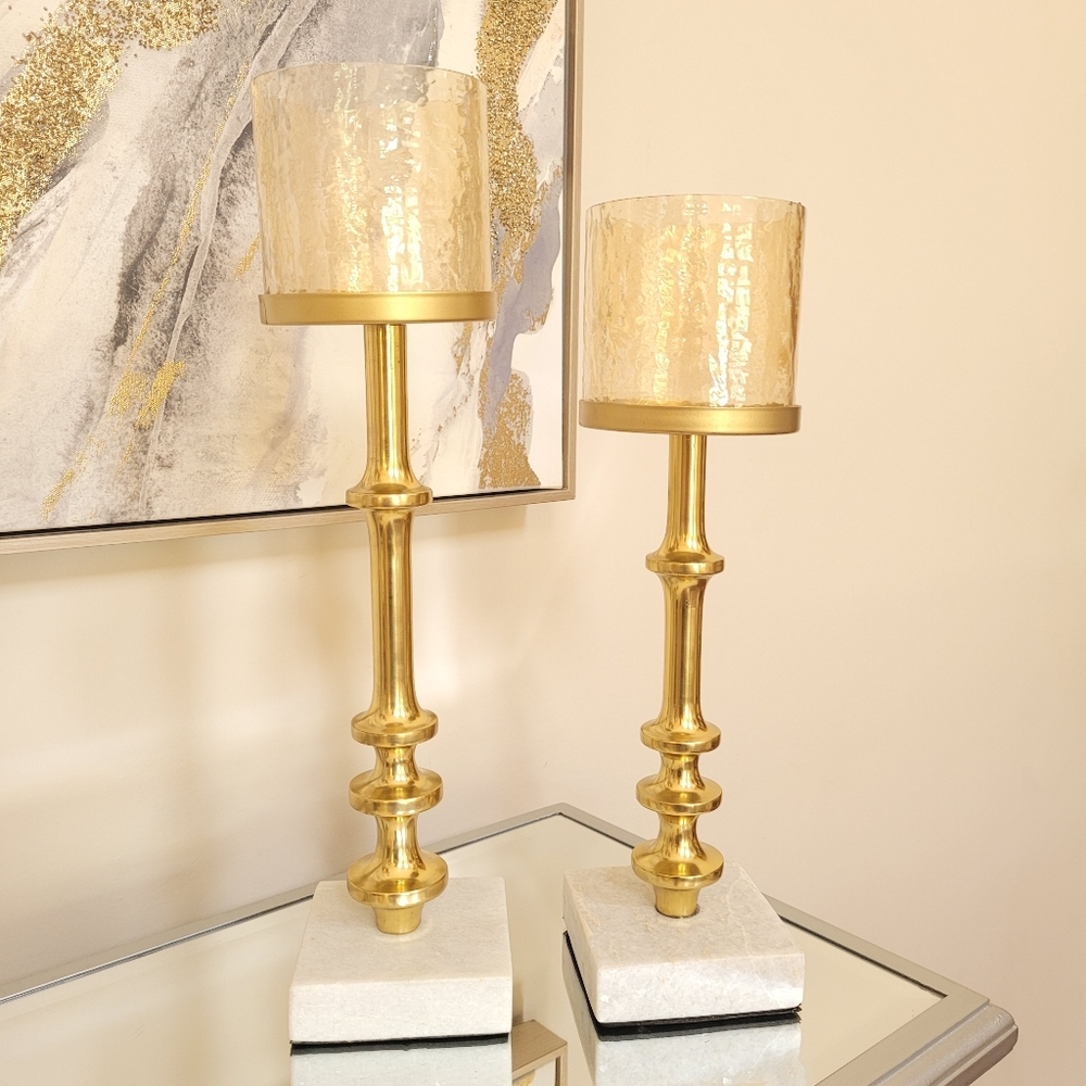 Juego de 2 candelabros.